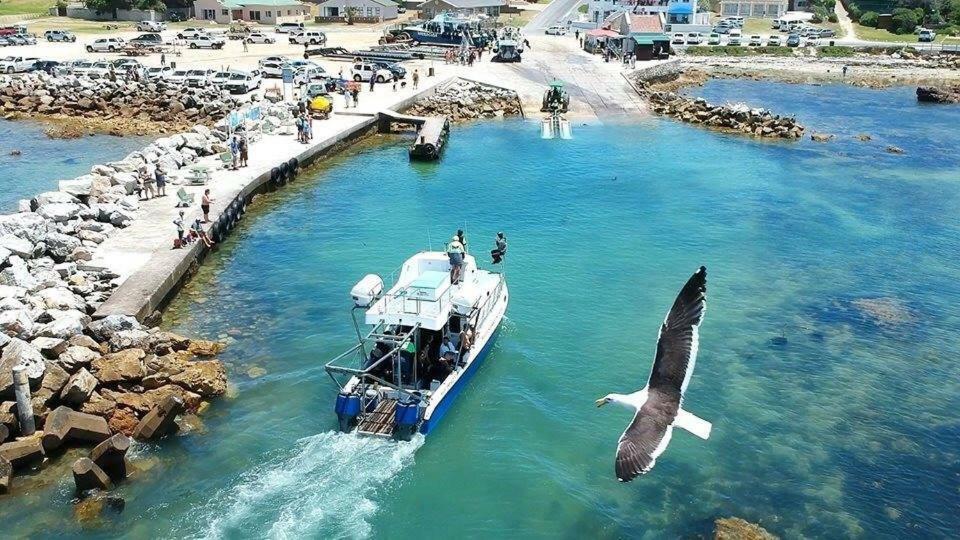 Ons C-Huis - Gansbaai Seafront Accommodation, Back-Up Power Bagian luar foto